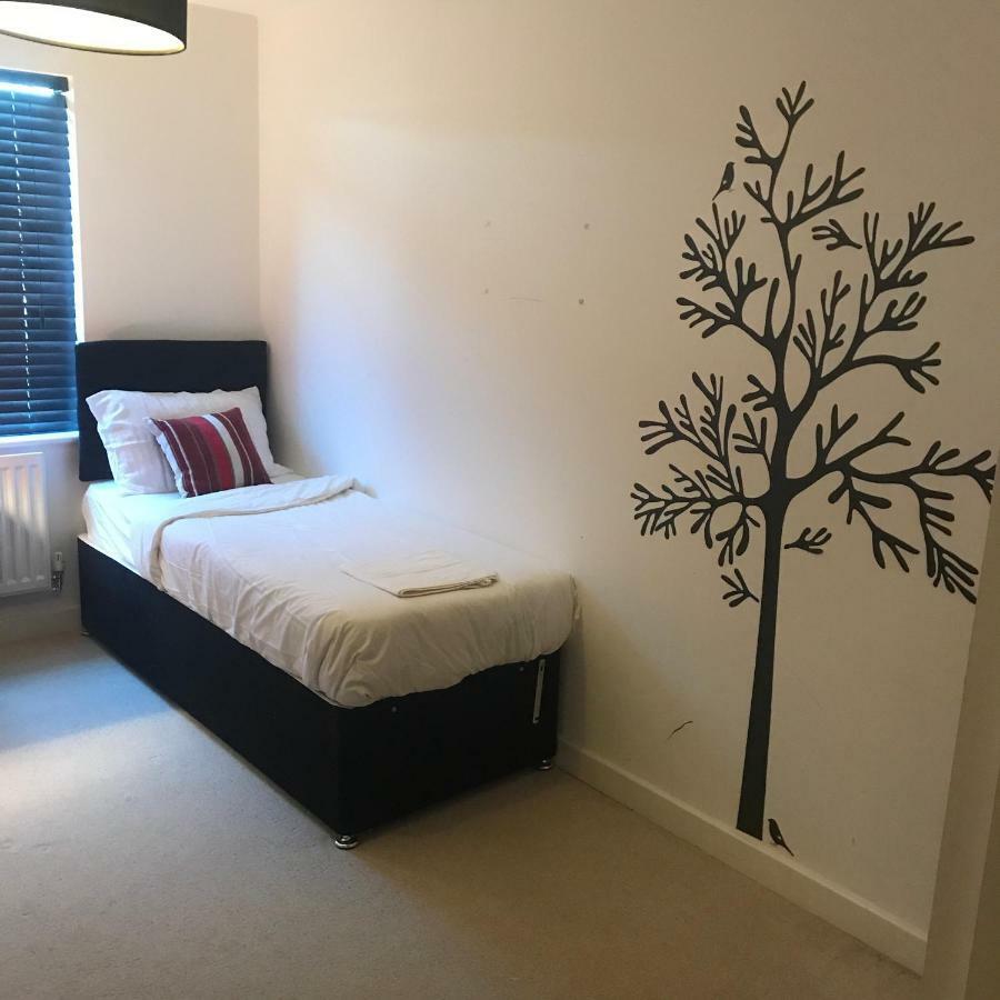 Executive Brentwood Apartment Eksteriør bilde
