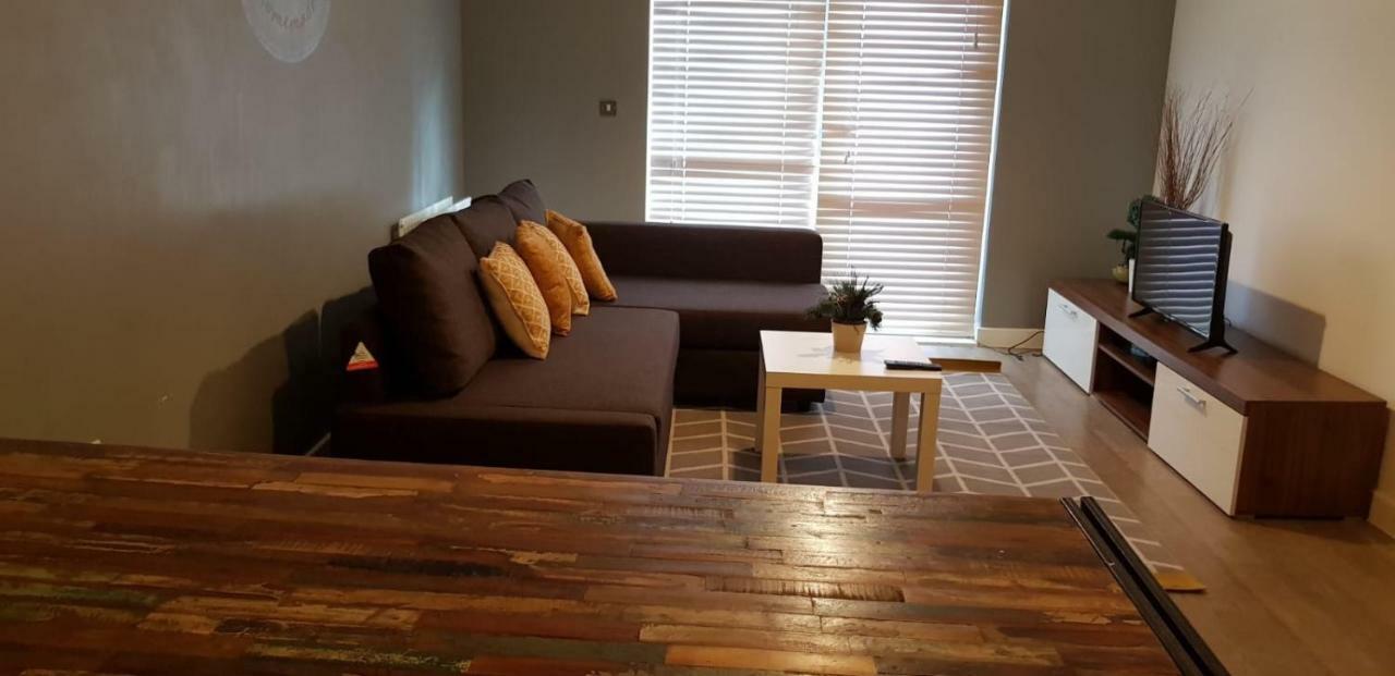 Executive Brentwood Apartment Eksteriør bilde