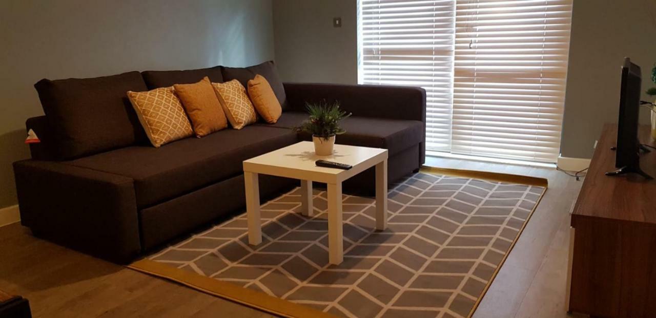 Executive Brentwood Apartment Eksteriør bilde